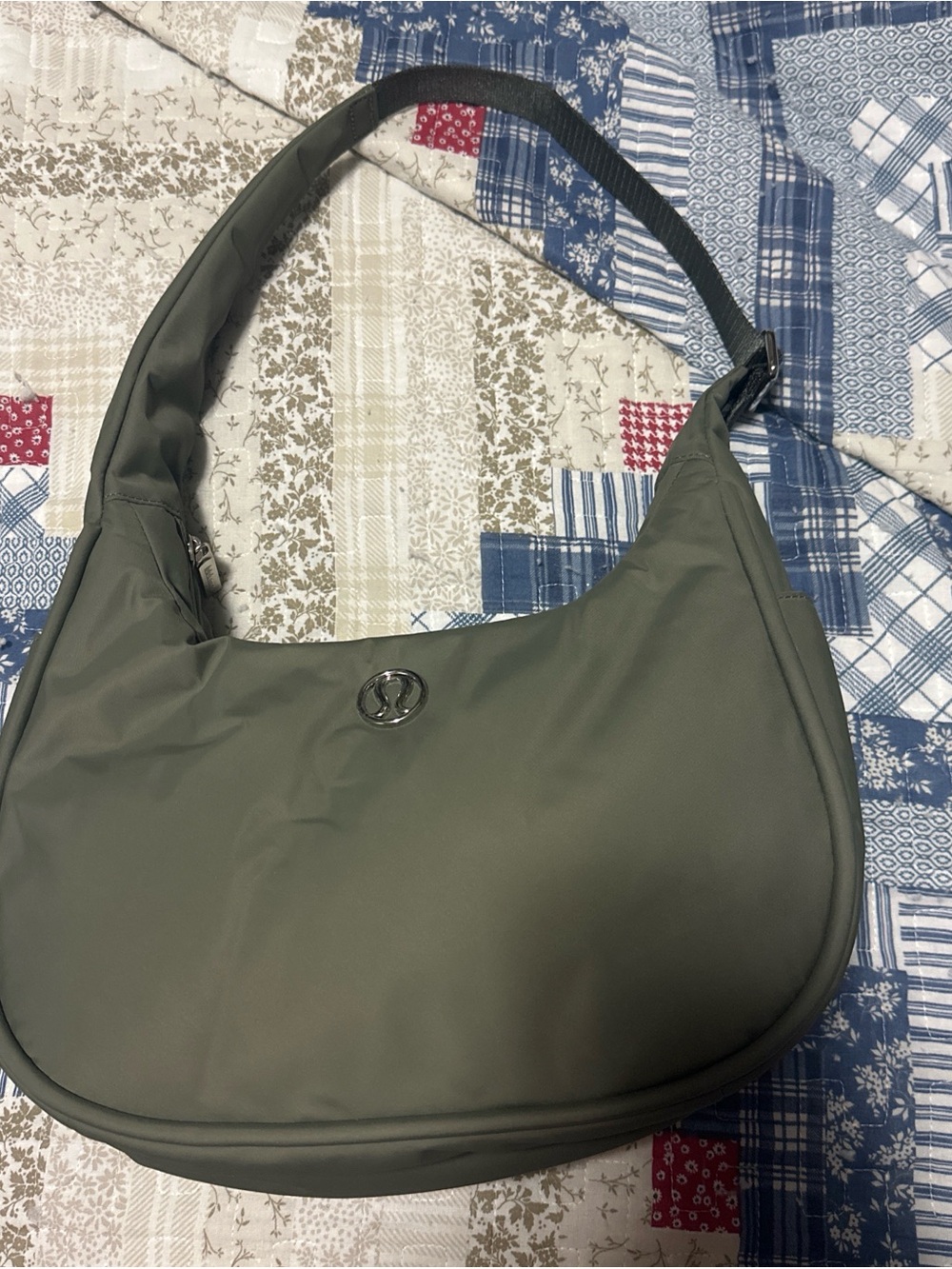 Lululemon Olive Green Women’s Shoulder Bag